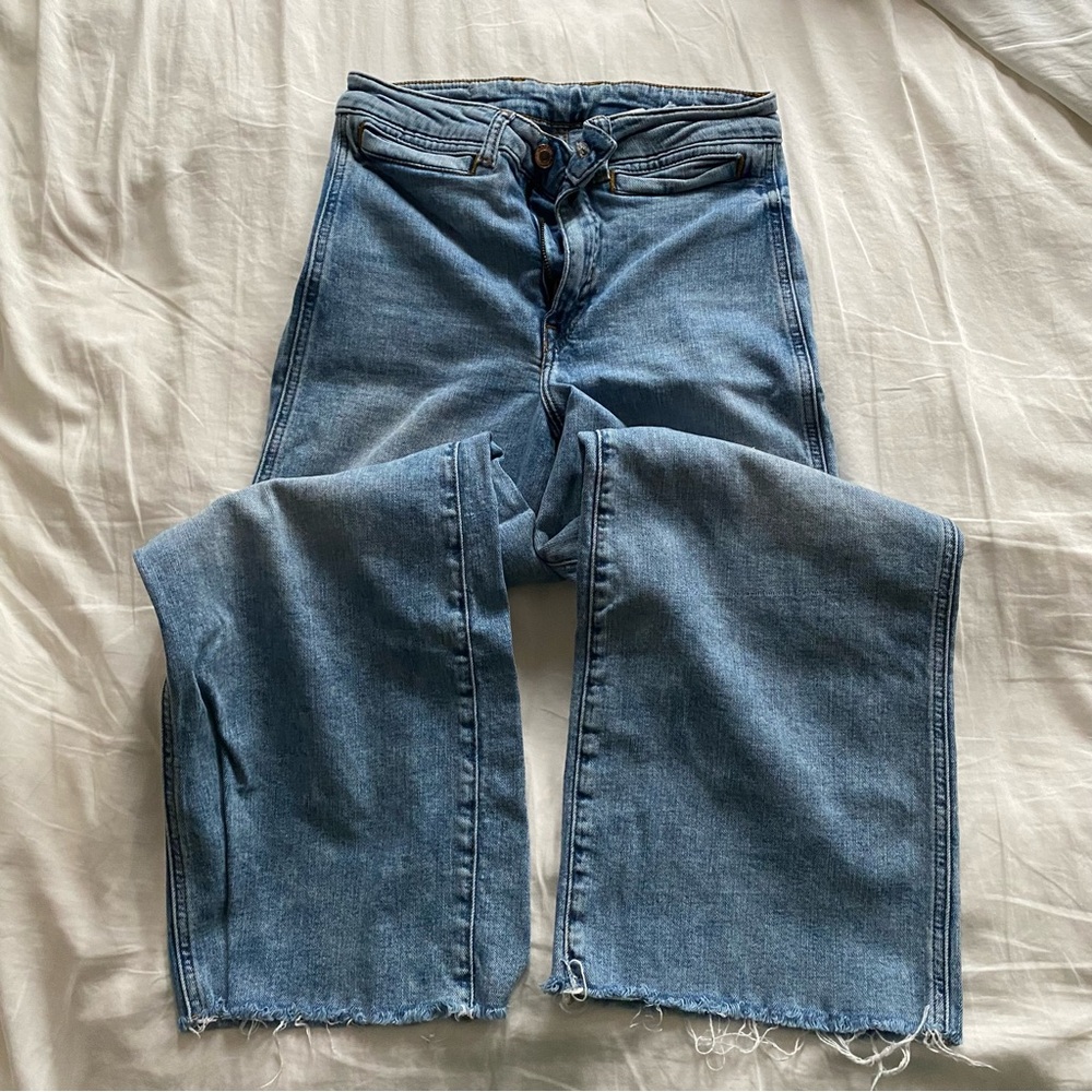High-Waist Wide Leg Blue Jeans Culotte Raw Hem Sz 6 fits like 0